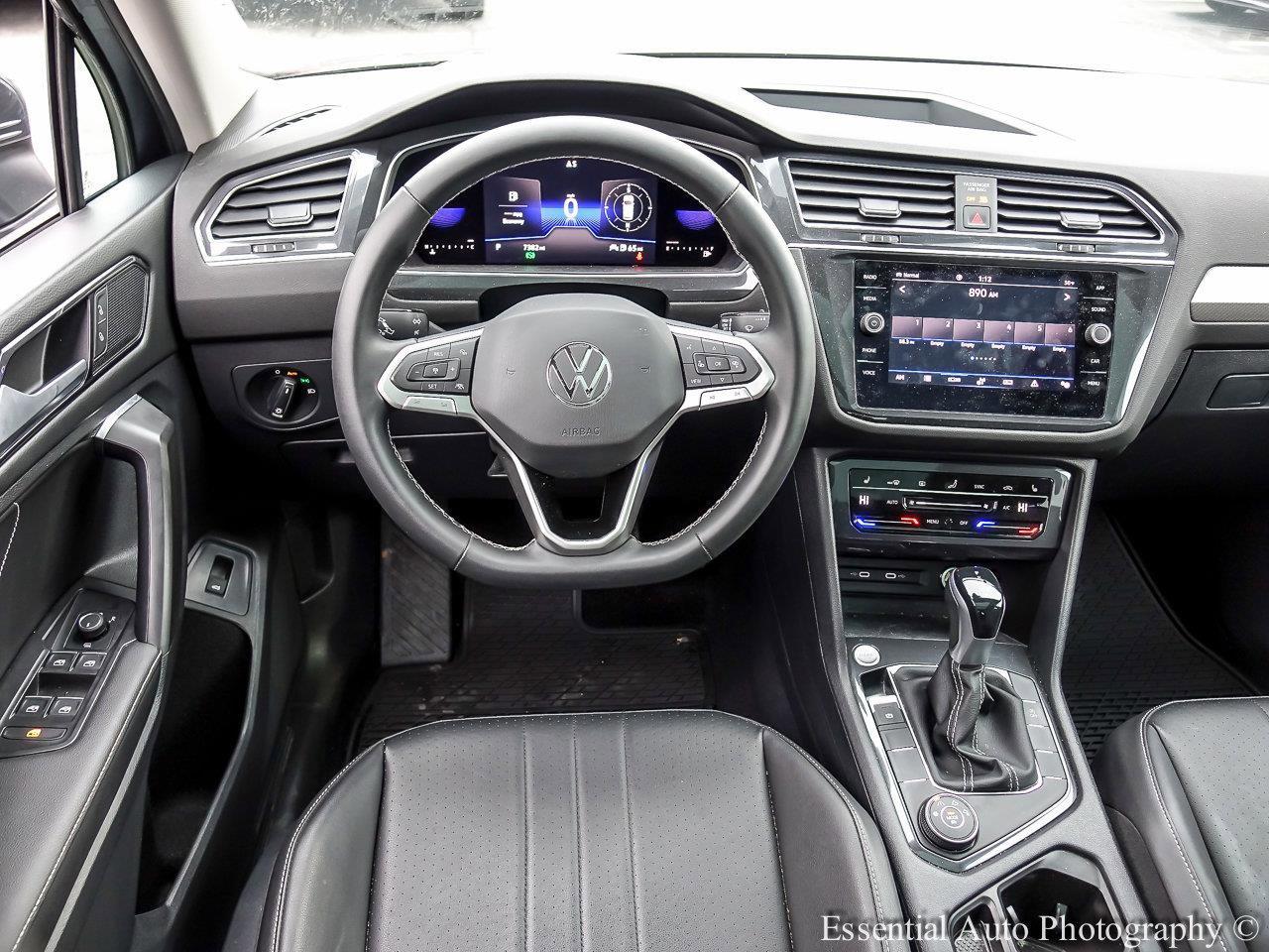 2022 Volkswagen Tiguan Vehicle Photo in Saint Charles, IL 60174