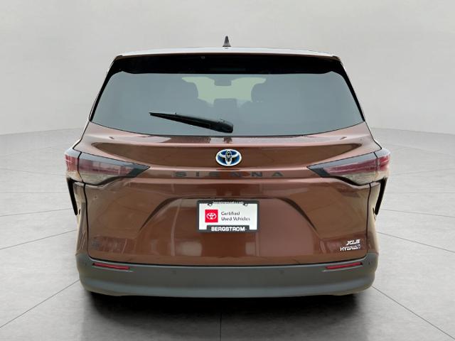 2023 Toyota Sienna Vehicle Photo in Oshkosh, WI 54904