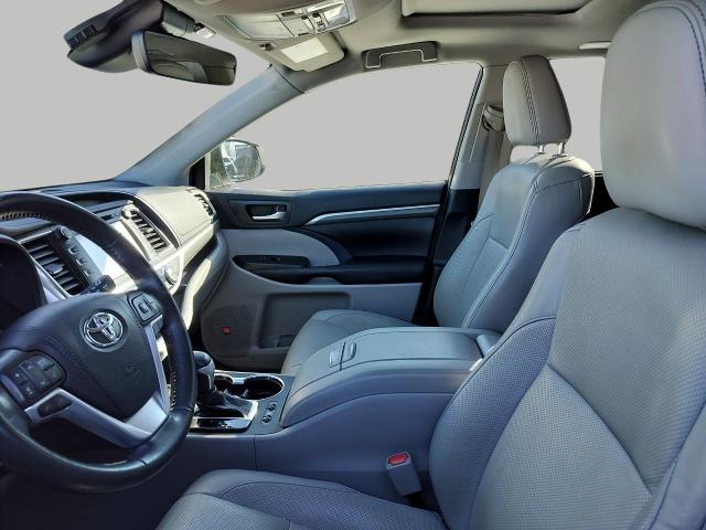 2019 Toyota Highlander Vehicle Photo in Appleton, WI 54914