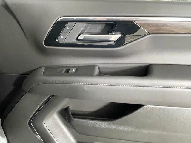 2025 Chevrolet Tahoe Vehicle Photo in PHOENIX, AZ 85014-3381