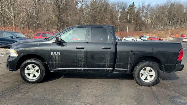 2016 Ram 1500 Vehicle Photo in MOON TOWNSHIP, PA 15108-2571