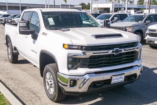 2025 Chevrolet Silverado 2500 HD Vehicle Photo in VENTURA, CA 93003-8585