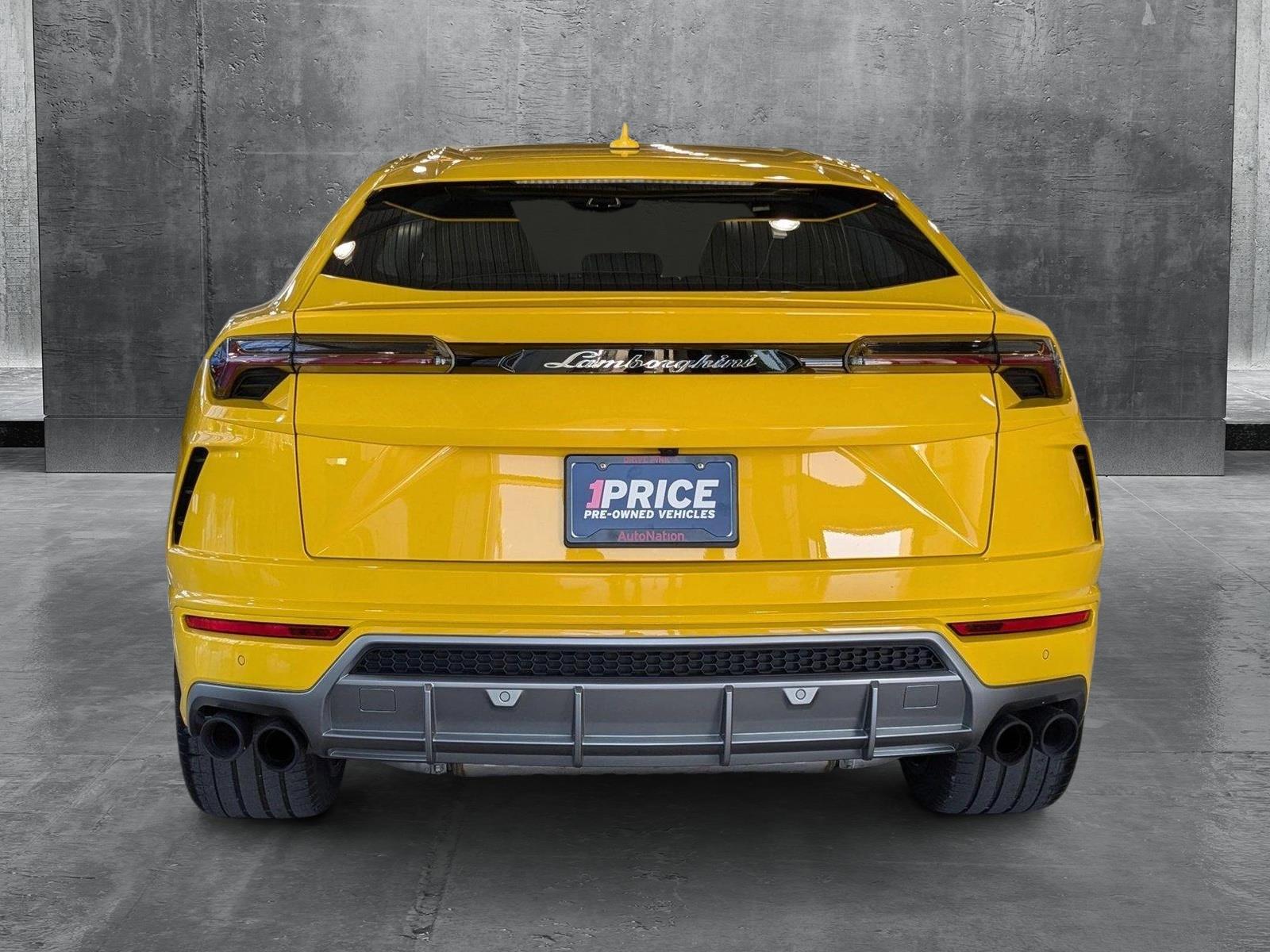 2021 Lamborghini Urus Vehicle Photo in Miami, FL 33169