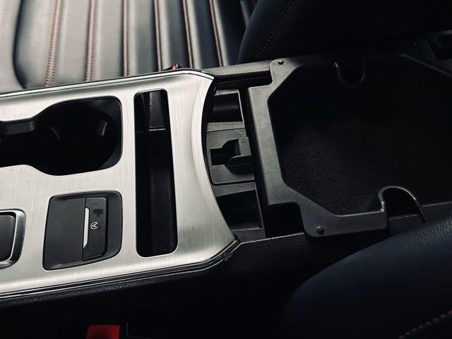 2022 Ford Edge Vehicle Photo in MEDINA, OH 44256-9631