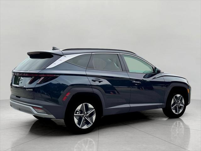 2025 Hyundai TUCSON Hybrid Vehicle Photo in Green Bay, WI 54304