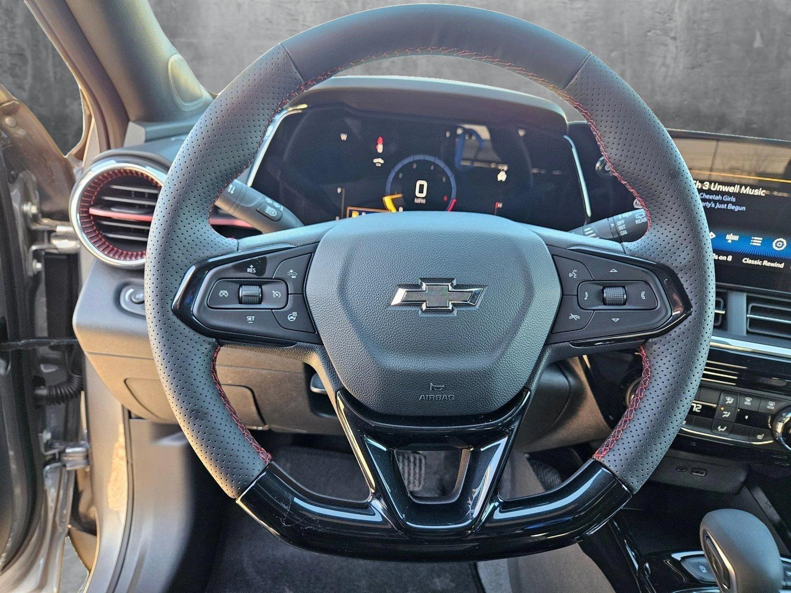 2025 Chevrolet Trax Vehicle Photo in WACO, TX 76710-2592