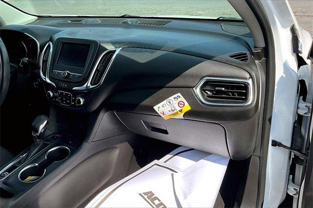 2022 Chevrolet Equinox Vehicle Photo in TOPEKA, KS 66609-0000