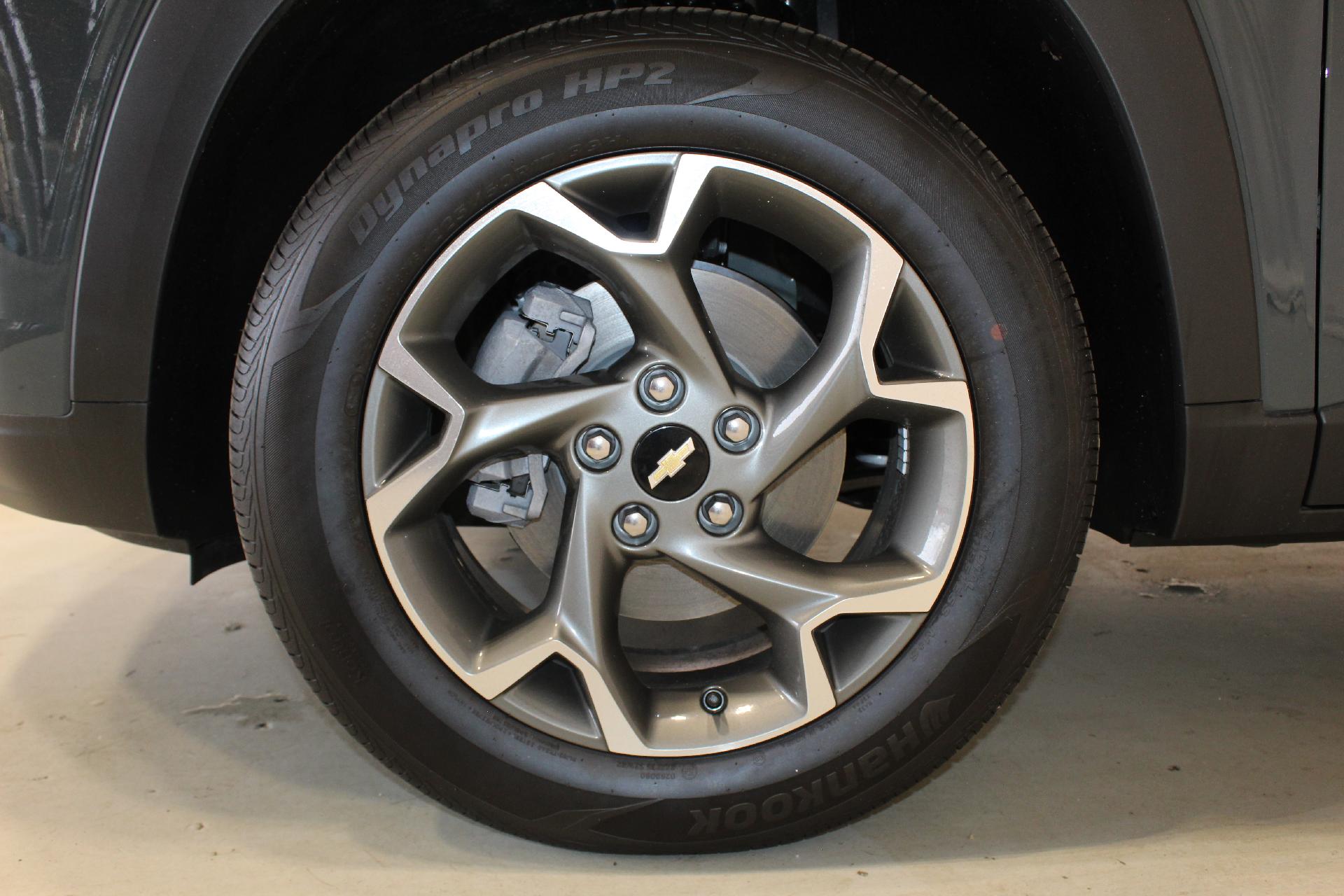 2025 Chevrolet Trax Vehicle Photo in NORTHAMPTON, MA 01060-1120