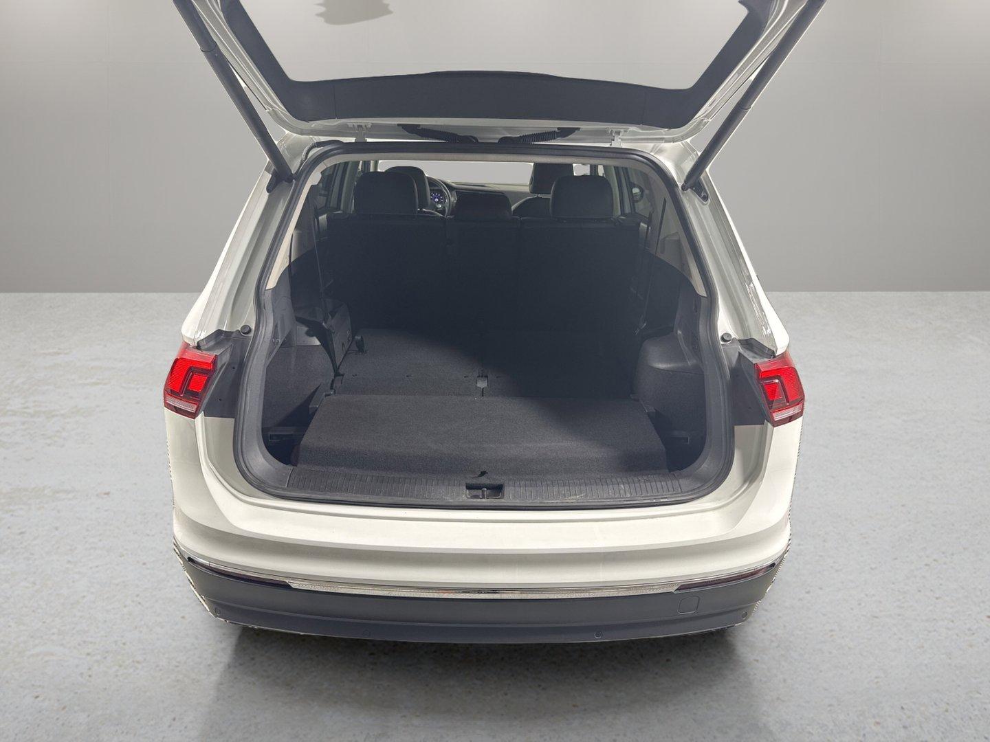 2021 Volkswagen Tiguan Vehicle Photo in GEORGETOWN, TX 78626-7508