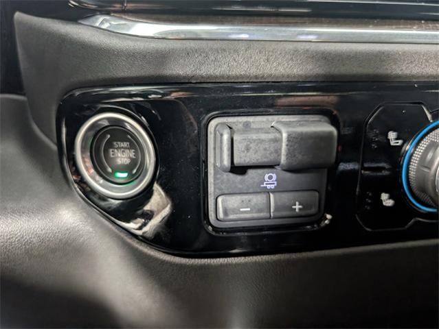 2023 Chevrolet Silverado 1500 Vehicle Photo in ENGLEWOOD, CO 80113-6708