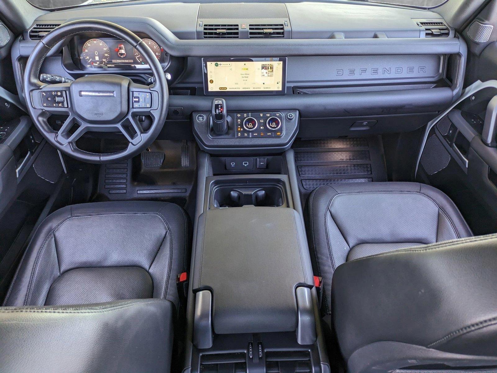 2024 Land Rover Defender Vehicle Photo in Tampa, FL 33614