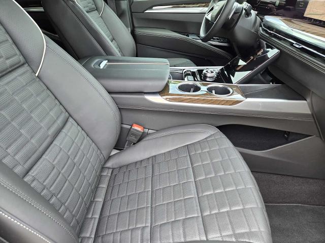 2025 Cadillac Escalade ESV Vehicle Photo in DENTON, TX 76210-9321