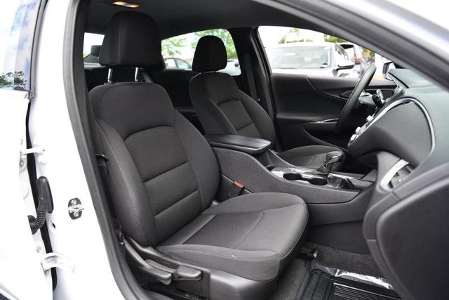2023 Chevrolet Malibu Vehicle Photo in Ballwin, MO 63011