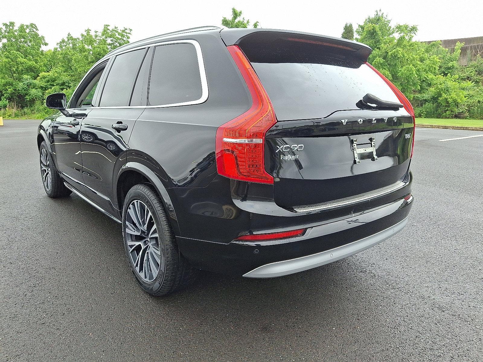 2022 Volvo XC90 Vehicle Photo in Trevose, PA 19053