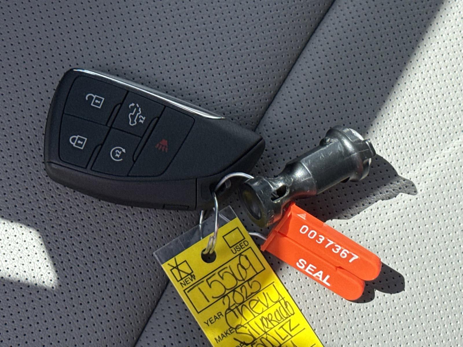 2025 Chevrolet Silverado 1500 Vehicle Photo in BENTONVILLE, AR 72712-4322