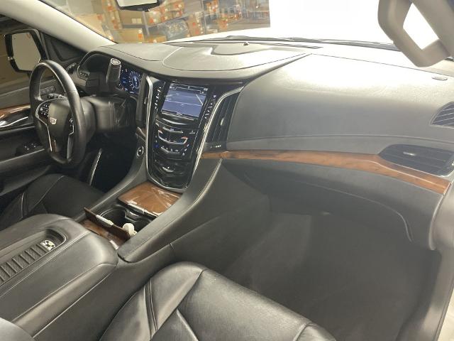 2018 Cadillac Escalade Vehicle Photo in GILBERT, AZ 85297-0402