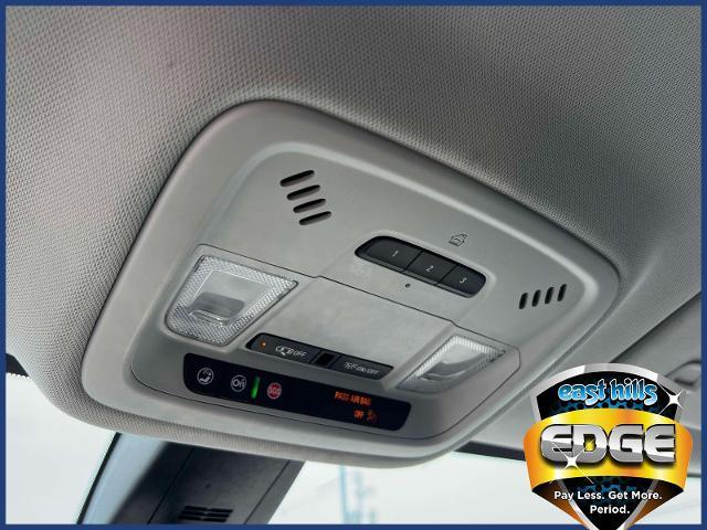2021 Chevrolet Traverse Vehicle Photo in Roslyn, NY 11576
