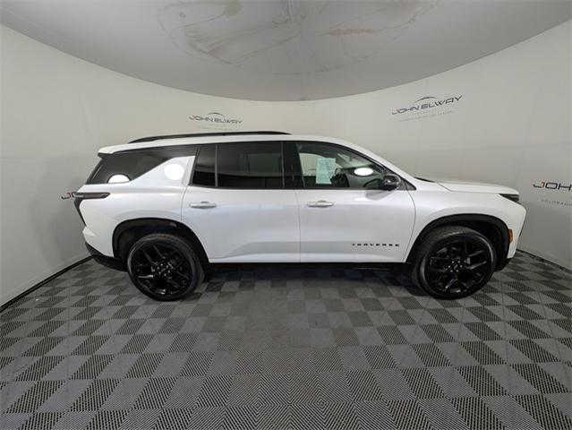 2024 Chevrolet Traverse Vehicle Photo in ENGLEWOOD, CO 80113-6708