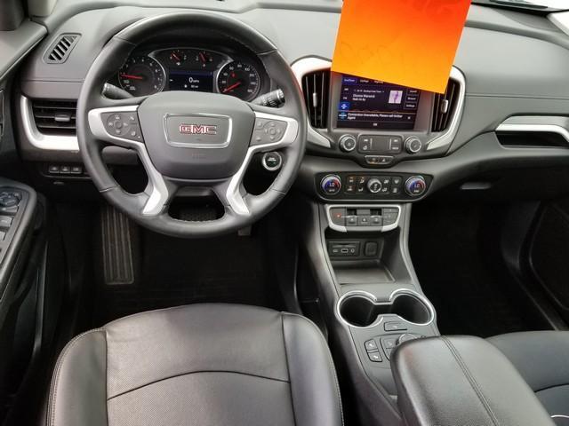 2024 GMC Terrain Vehicle Photo in ELYRIA, OH 44035-6349