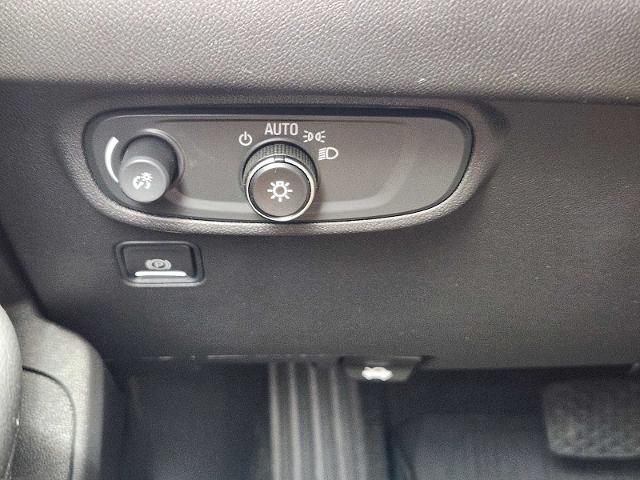 2024 GMC Terrain Vehicle Photo in DENTON, TX 76210-9321