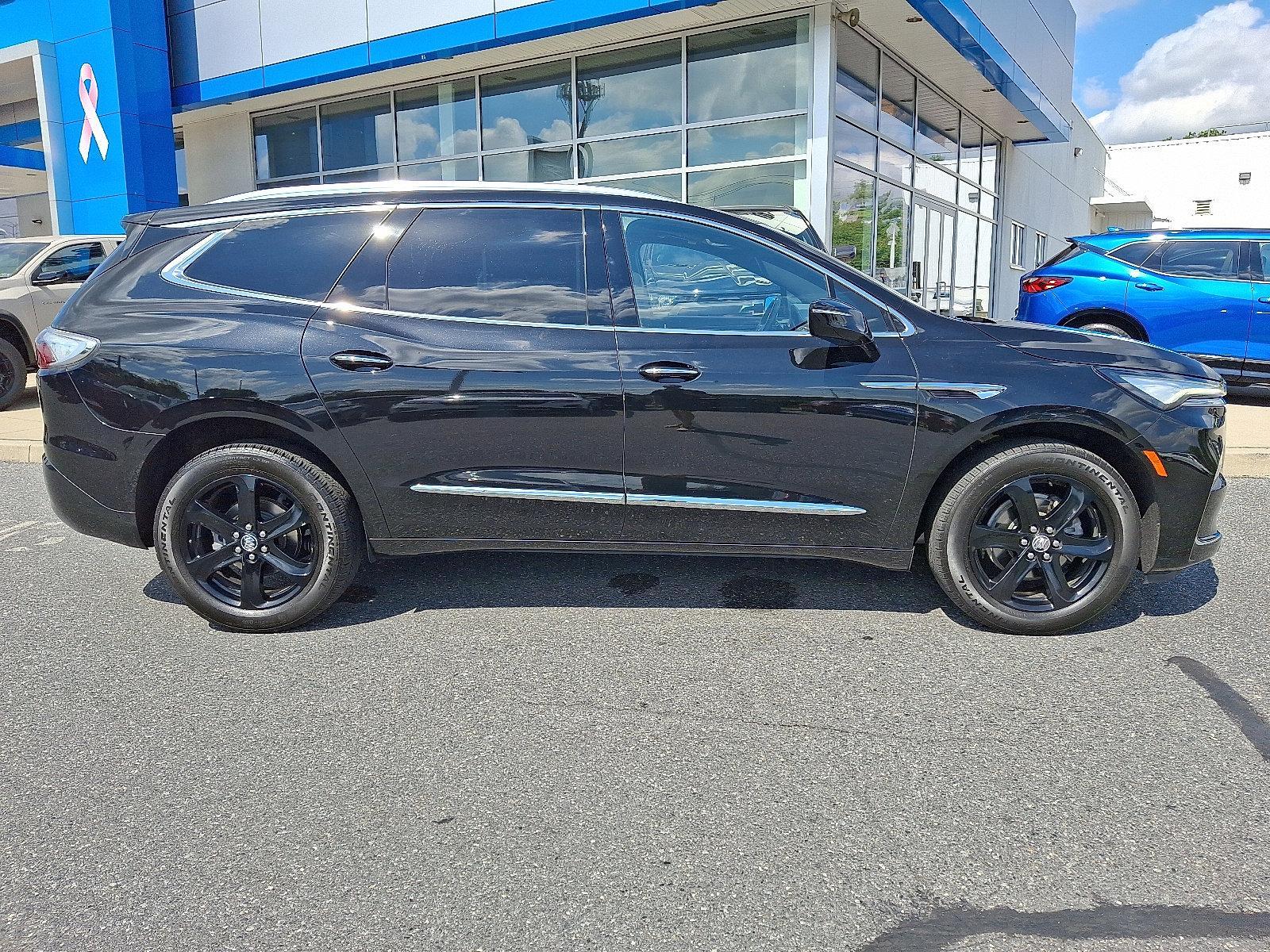 2023 Buick Enclave Vehicle Photo in BETHLEHEM, PA 18017-9401