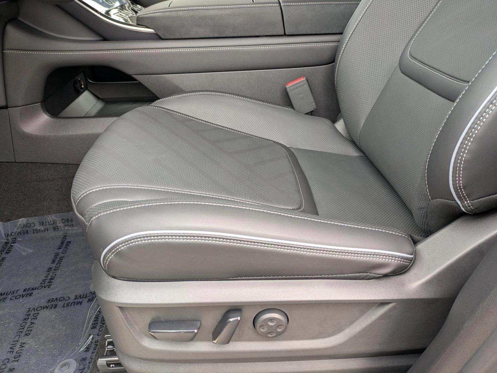 2025 INFINITI QX80 Vehicle Photo in Tustin, CA 92782