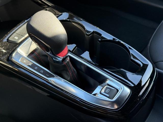 2025 Chevrolet Trax Vehicle Photo in COLUMBIA, MO 65203-3903
