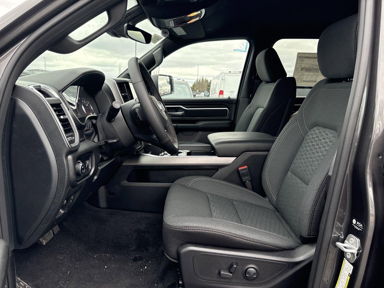 2025 Ram 1500 Vehicle Photo in Mechanicsburg, PA 17050-1707