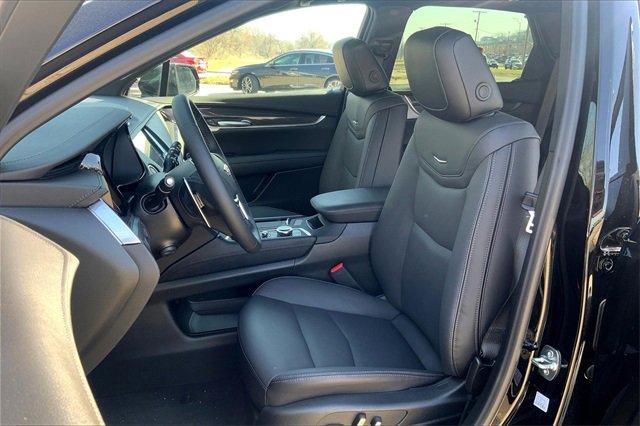 2025 Cadillac XT5 Vehicle Photo in KANSAS CITY, MO 64114-4545