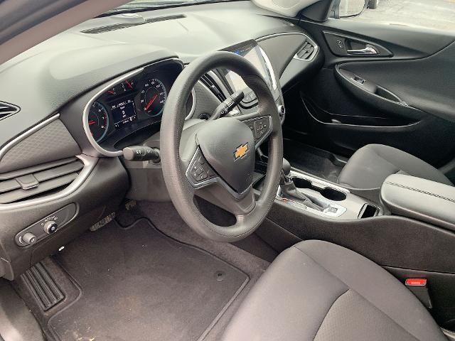 2022 Chevrolet Malibu Vehicle Photo in MOON TOWNSHIP, PA 15108-2571