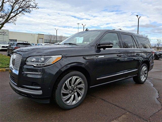 2022 Lincoln Navigator L Vehicle Photo in Willow Grove, PA 19090