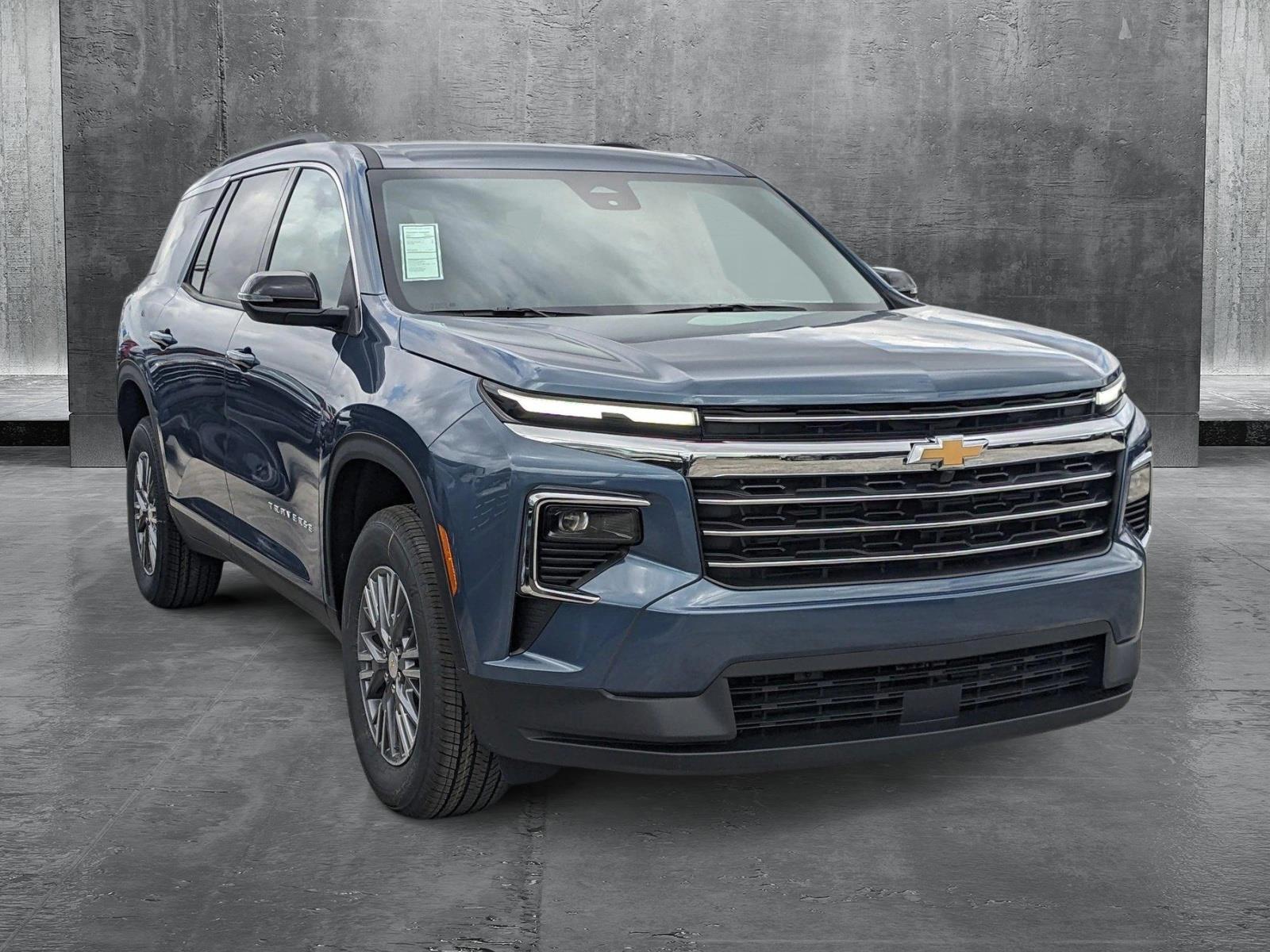 2025 Chevrolet Traverse Vehicle Photo in MIAMI, FL 33172-3015