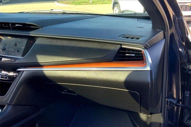 2021 Cadillac XT5 Vehicle Photo in TOPEKA, KS 66609-0000
