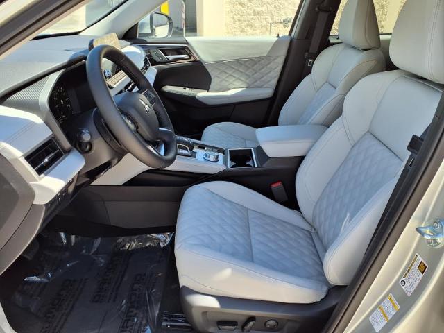 2025 Mitsubishi Outlander Plug-In Hybrid Vehicle Photo in Tampa, FL 33612