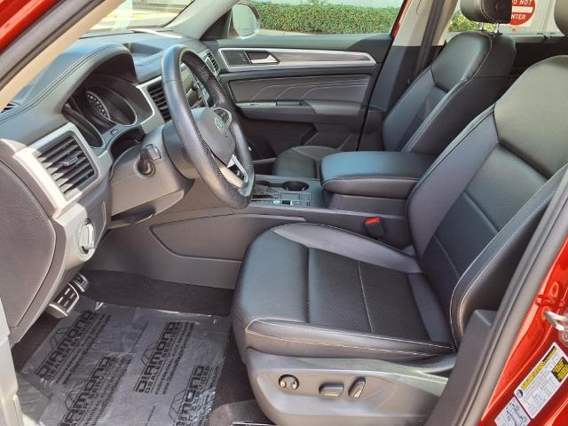 2021 Volkswagen Atlas Vehicle Photo in TAMPA, FL 33612-3404