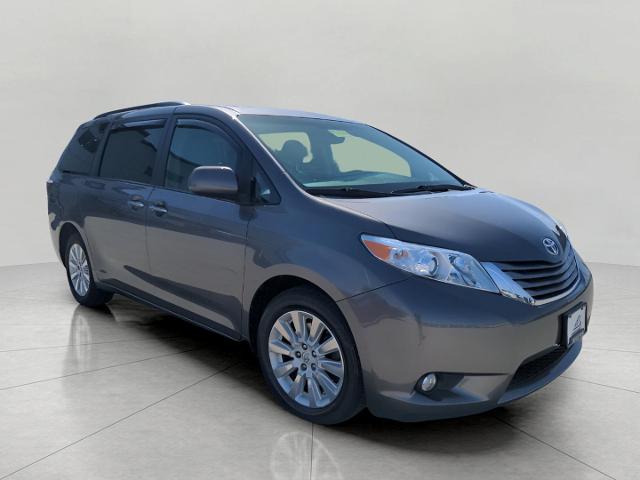 2015 Toyota Sienna Vehicle Photo in Green Bay, WI 54304