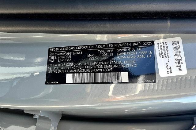 2025 Volvo XC90 Vehicle Photo in Houston, TX 77007