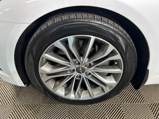 2017 Genesis G80 Vehicle Photo in MEDINA, OH 44256-9631