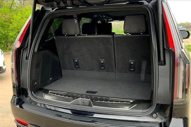 2023 Cadillac Escalade Vehicle Photo in KANSAS CITY, MO 64114-4545