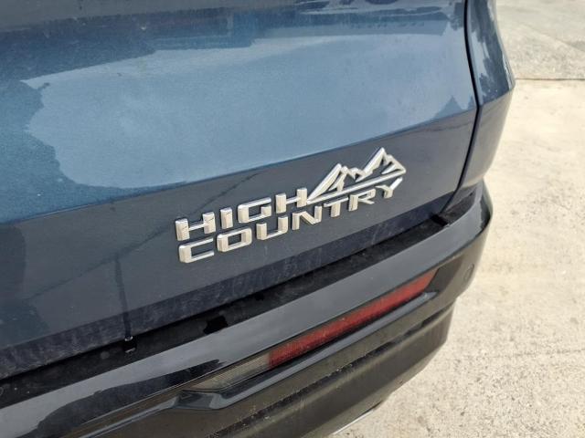 2025 Chevrolet Traverse Vehicle Photo in ROXBORO, NC 27573-6143