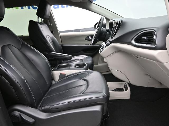 2023 Chrysler Pacifica Vehicle Photo in Cedar Rapids, IA 52402