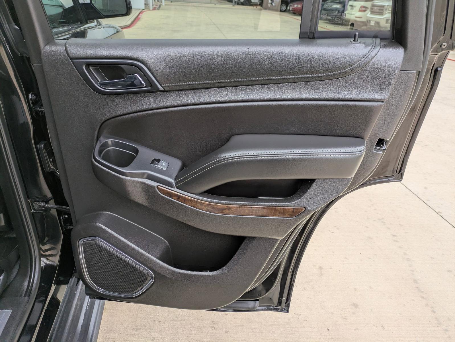 2020 Chevrolet Tahoe Vehicle Photo in SELMA, TX 78154-1460