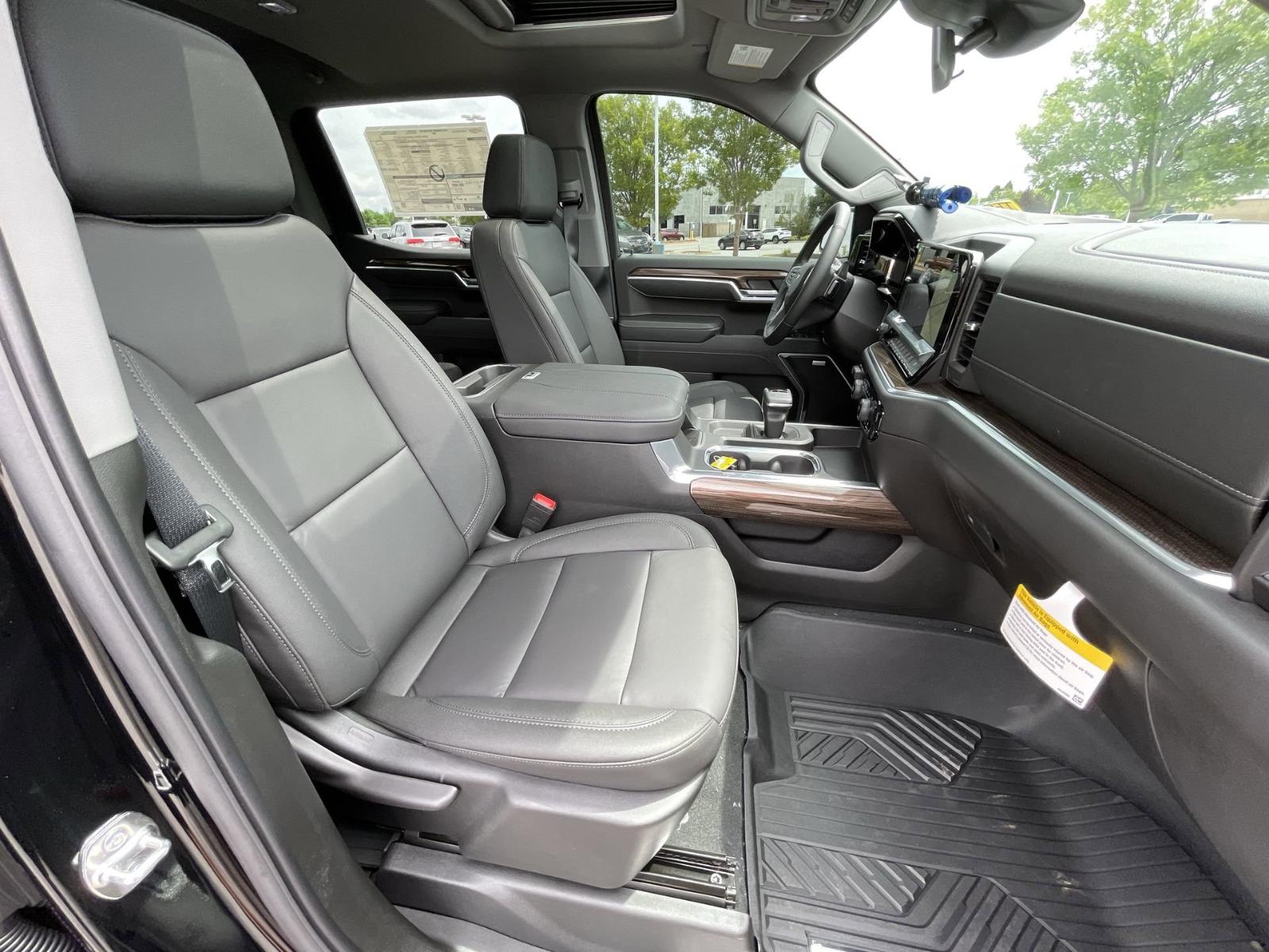 2025 Chevrolet Silverado 1500 Vehicle Photo in BENTONVILLE, AR 72712-4322