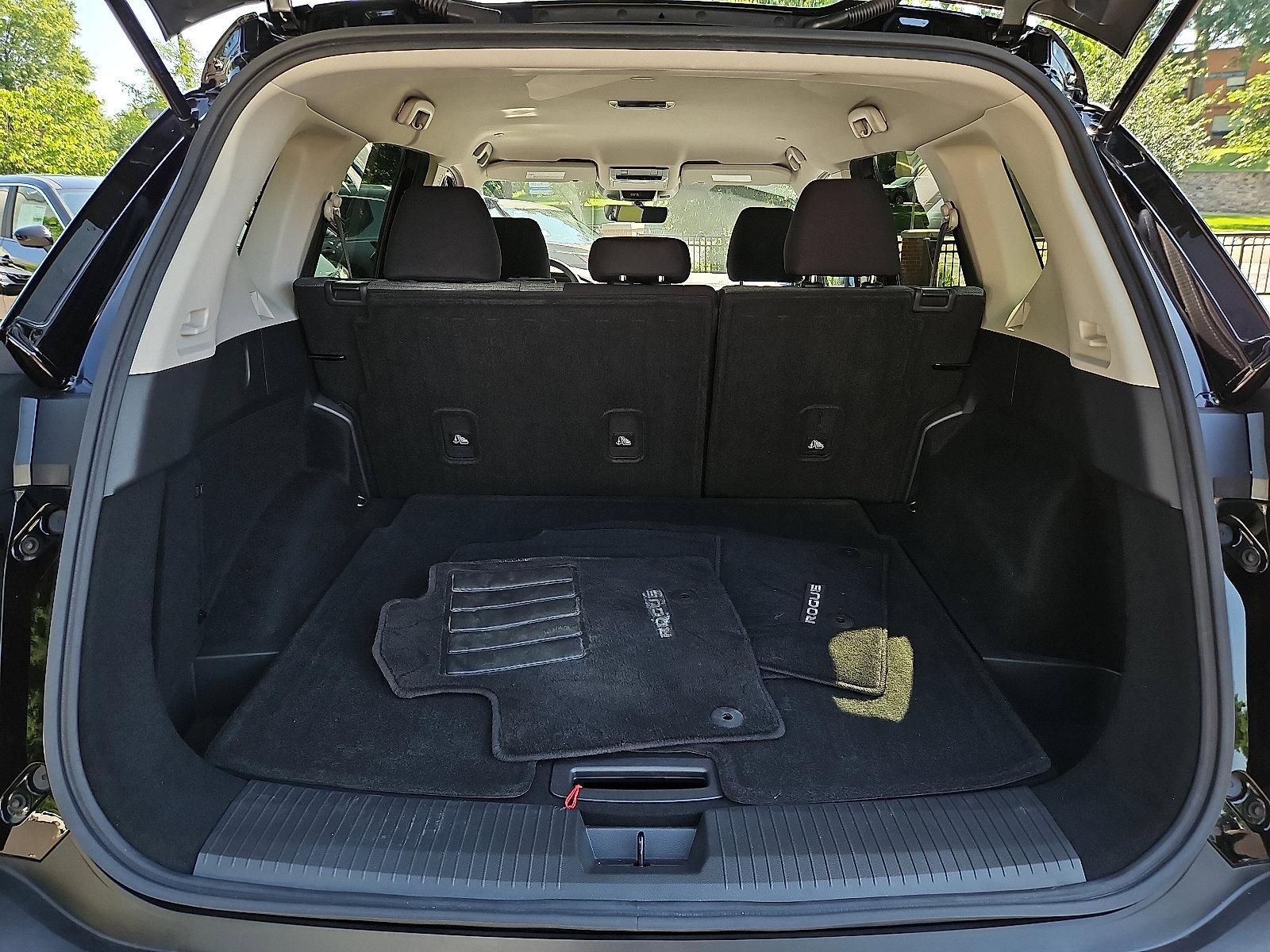 2023 Nissan Rogue Vehicle Photo in Jenkintown, PA 19046