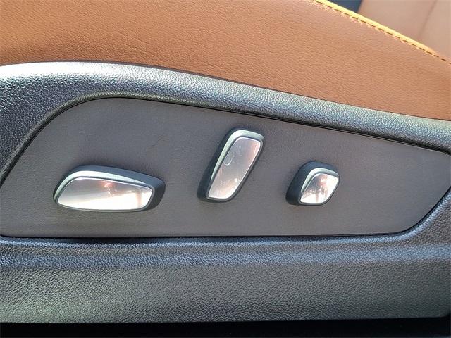 2025 Cadillac XT5 Vehicle Photo in ALLENTOWN, PA 18103-7399