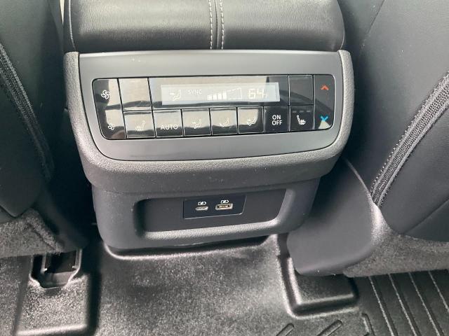 2021 Jeep Grand Cherokee L Vehicle Photo in Kaukauna, WI 54130