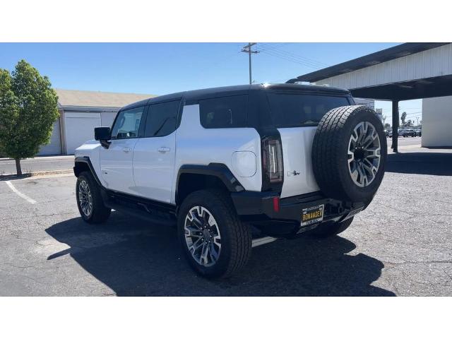 2025 GMC HUMMER EV SUV Vehicle Photo in TURLOCK, CA 95380-4918