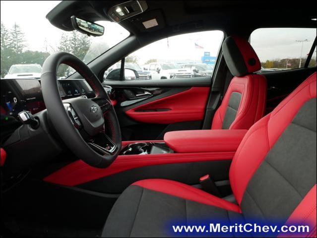 2025 Chevrolet Blazer EV Vehicle Photo in MAPLEWOOD, MN 55119-4794