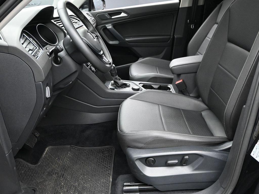 2021 Volkswagen Tiguan Vehicle Photo in Marion, IA 52302