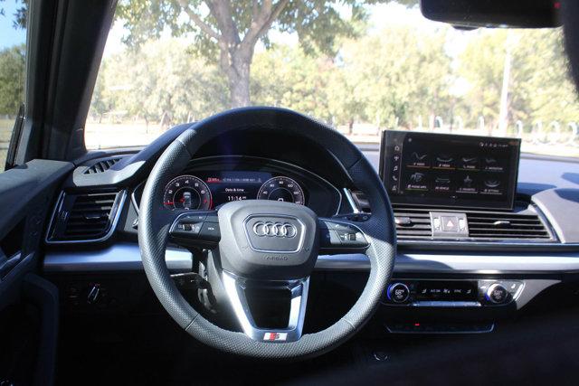 2024 Audi Q5 Vehicle Photo in HOUSTON, TX 77090